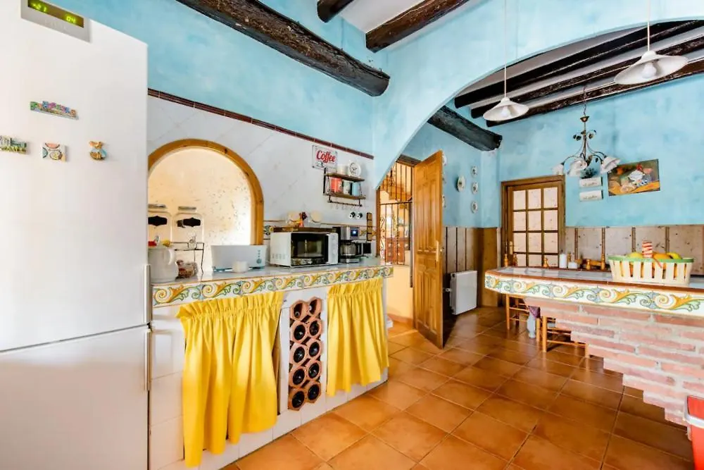 Masia Castellvi B&B Vinyols i Els Arcs 0*,